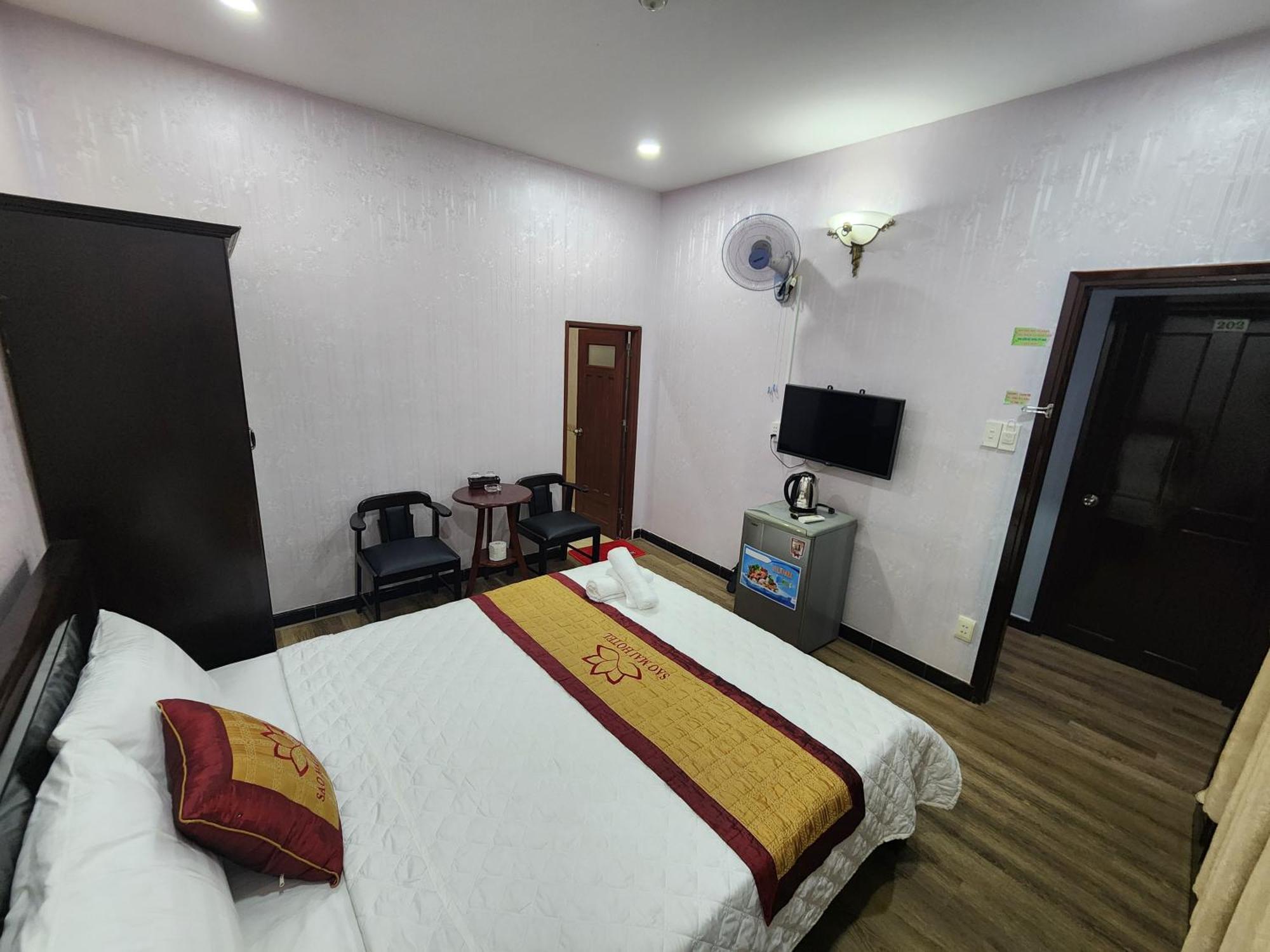 Khach San Sao Mai Hotel Ho Chi Minh City Exterior photo
