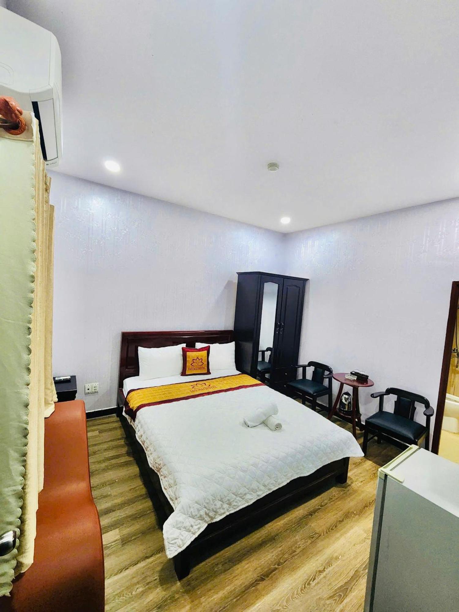 Khach San Sao Mai Hotel Ho Chi Minh City Exterior photo